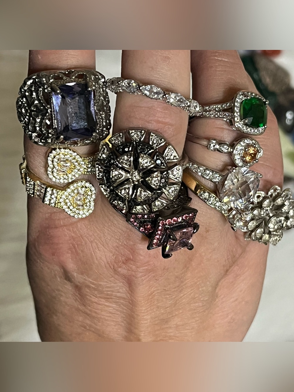 17 Sparkling Rings Lot - Picture 11 of 14